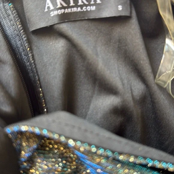 Elegant Glitter Dress - Picture 11 of 11